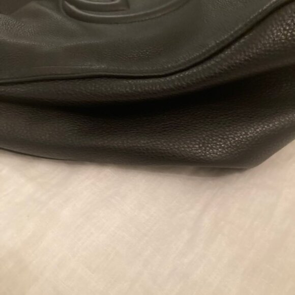 SOHO Gucci Black Largest SOHO Pebble Leather Shoulder Handbag - Picture 8 of 16